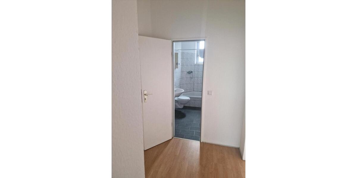 Etagenwohnung Hagen Hagen-Mitte - 2.5 Zimmer, 62 m&sup2;, 369&euro; | Angebot:25322427