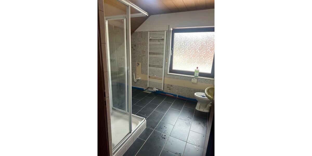 Dachgeschoßwohnung Werdohl - 4 Zimmer, 80 m&sup2;, 650&euro; | Angebot:26546127