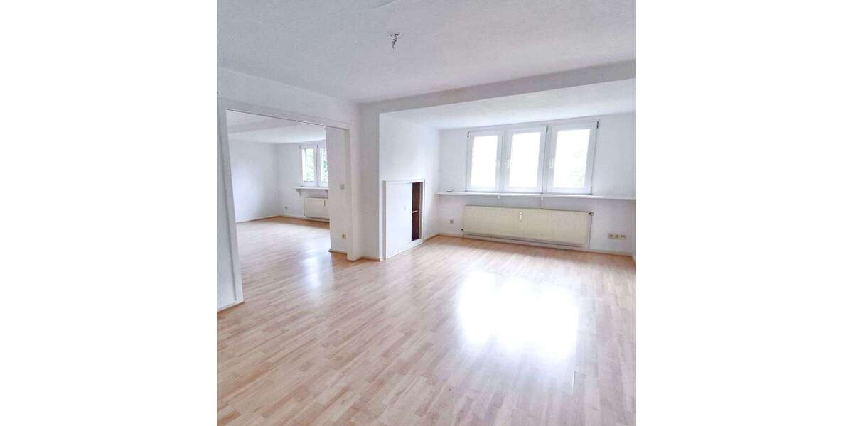 Etagenwohnung Bochum Weitmar - 2.5 Zimmer, 70 m&sup2;, 585&euro; | Angebot:27732127
