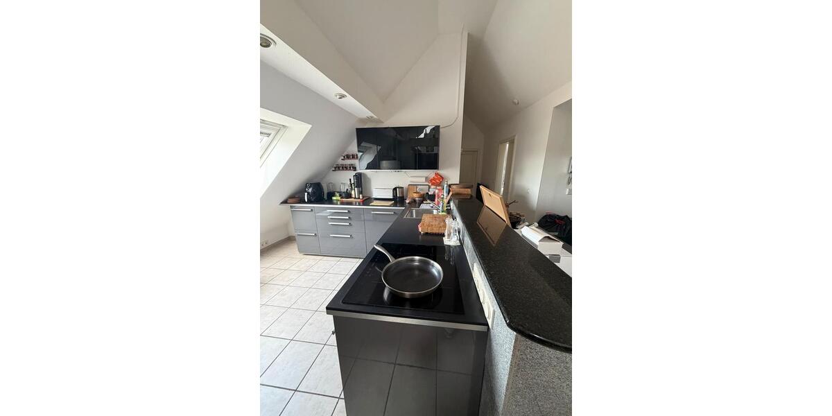 Dachgeschoßwohnung Halver - 2.5 Zimmer, 85 m&sup2;, 750&euro; | Angebot:26612618