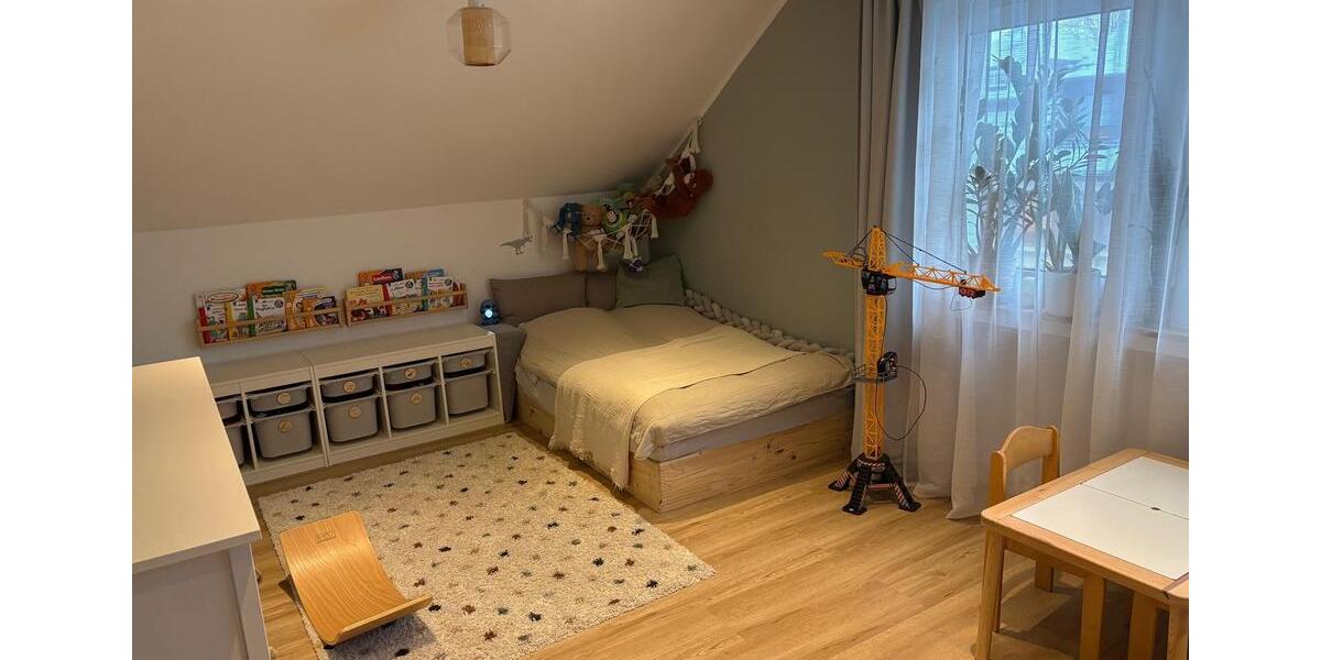 Dachgeschoßwohnung Hagen Hagen-Nord - 3 Zimmer, 100 m&sup2;, 990&euro; | Angebot:25935465