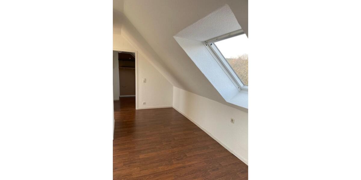 Dachgeschoßwohnung Wuppertal Brill - 2.5 Zimmer, 75 m&sup2;, 525&euro; | Angebot:24780684