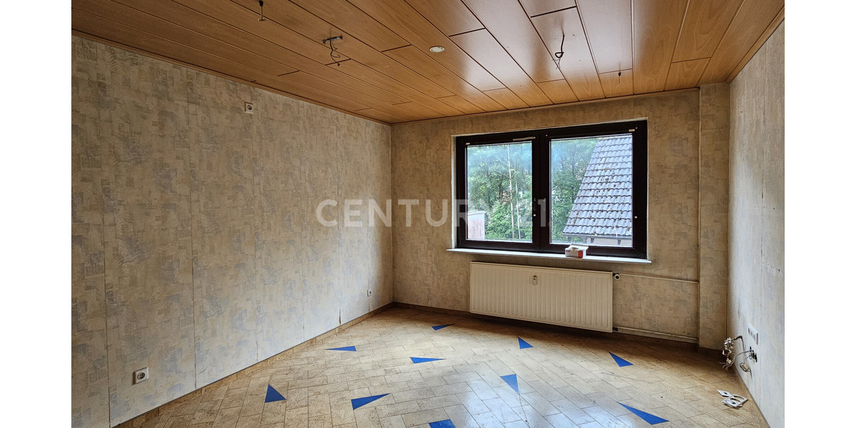 Attraktive Kapitalanlage mit Potenzial: Mehrfamilienhaus mit 6 Eigentumswohnungen & Garagen in Hemer - Mehrfamilienhaus, Wohnhaus Hemer | Angebot:27469088