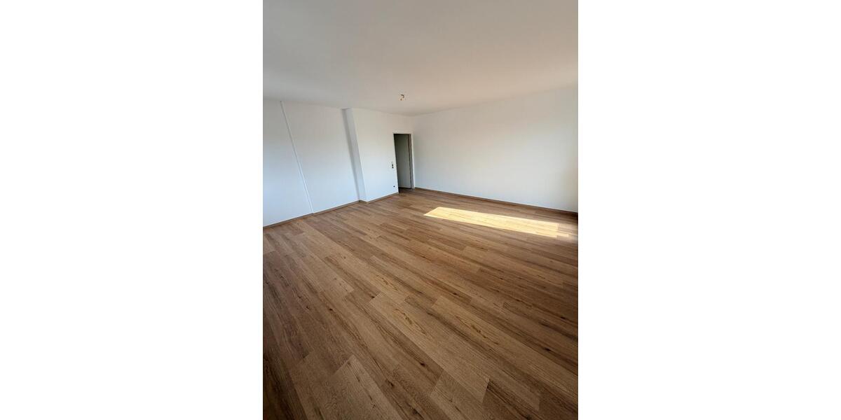 Dachgeschoßwohnung Wuppertal Elberfeld - 2 Zimmer, 80 m&sup2;, 792&euro; | Angebot:26580745