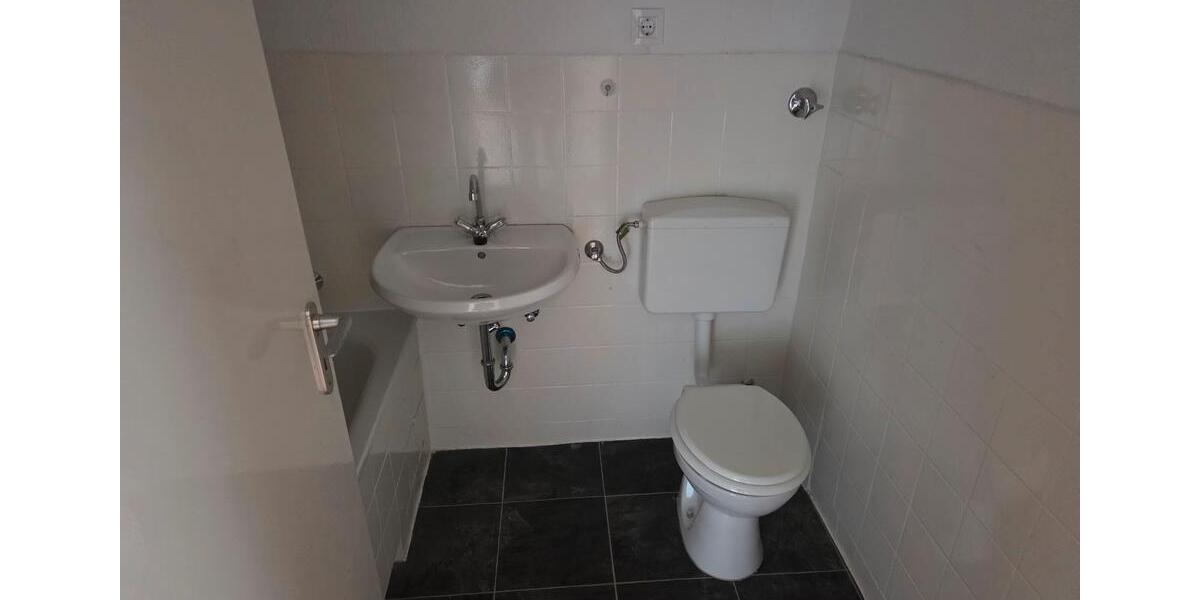 Etagenwohnung Werdohl - 2 Zimmer, 54 m&sup2;, 325&euro; | Angebot:24701007