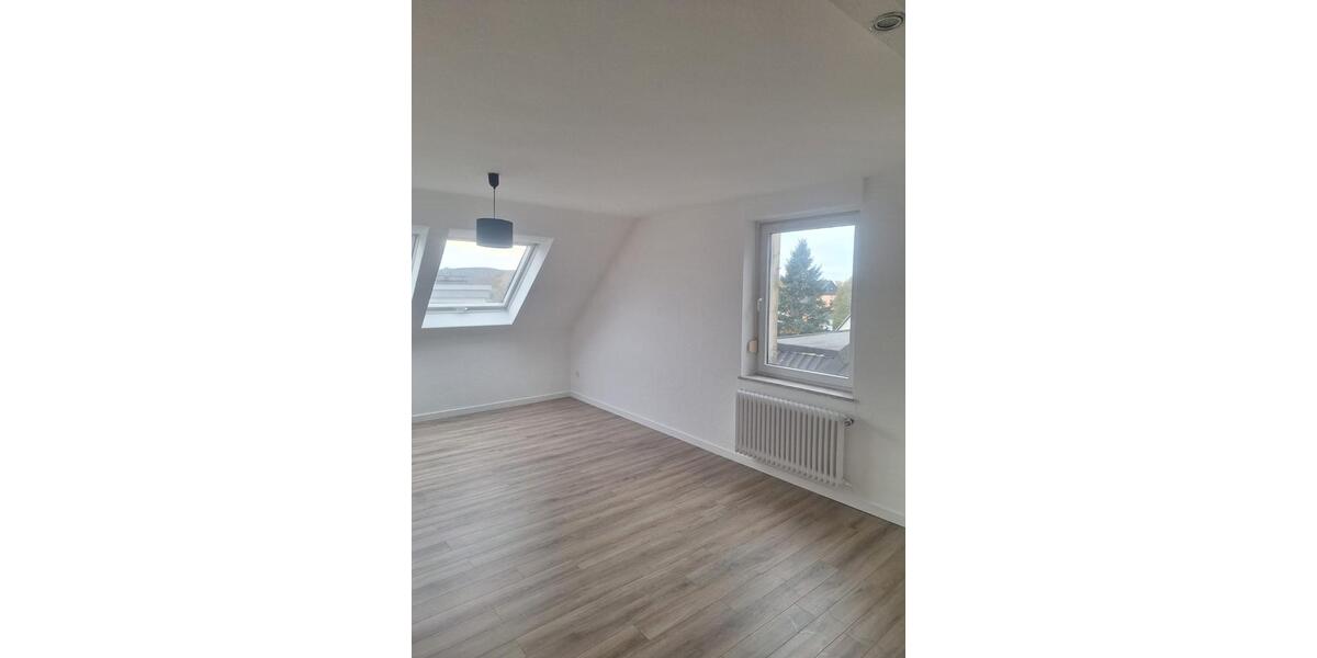 Dachgeschoßwohnung Hagen Hagen-Mitte - 3 Zimmer, 110 m&sup2;, 770&euro; | Angebot:25081466