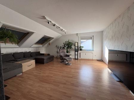Dachgeschoßwohnung Neuenrade - 3 Zimmer, 77 m&sup2;, 580&euro; | Angebot:26493781