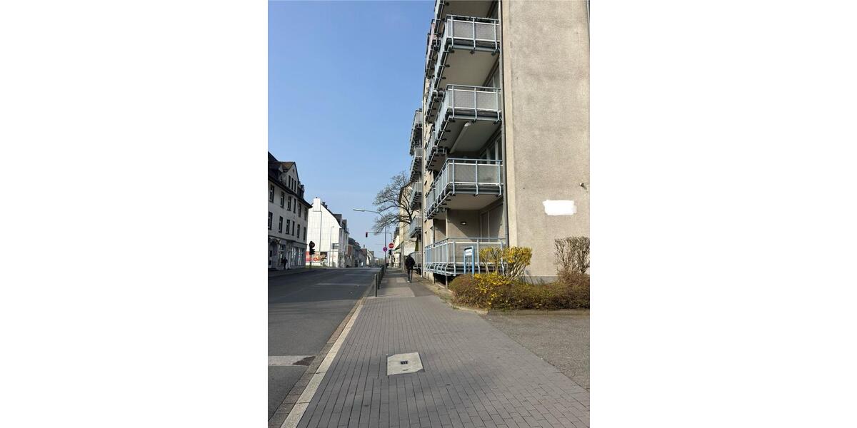 Erdgeschoßwohnung Velbert - 2 Zimmer, 71 m&sup2;, 1.000&euro; | Angebot:25864221