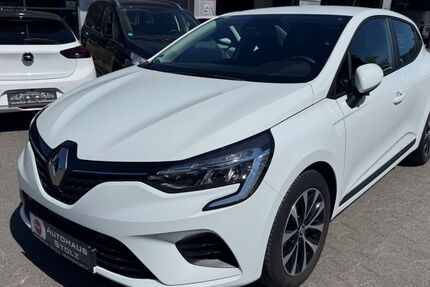 Renault Clio 26.953 km 13.767 &euro; Wipperfürth 51688