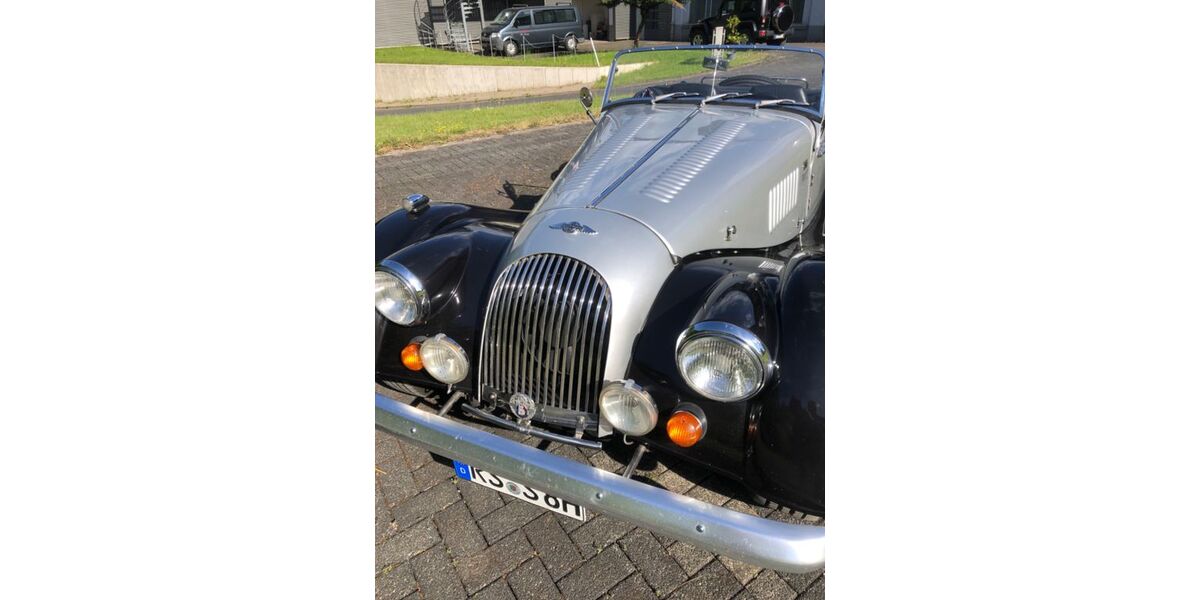 Morgan Plus 8 114.859 km 41.900 &euro; Remscheid 42857