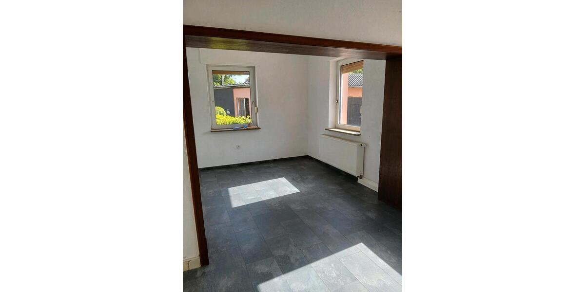Erdgeschoßwohnung Schwerte - 2 Zimmer, 65 m&sup2;, 580&euro; | Angebot:26696996