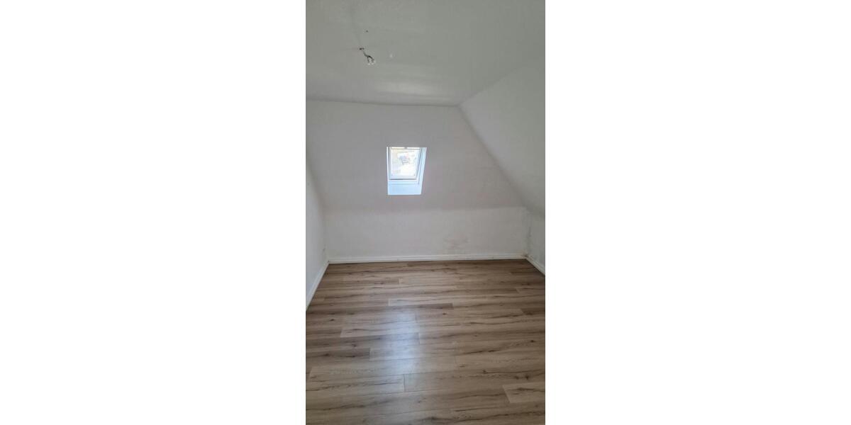 Dachgeschoßwohnung Iserlohn Grüne - 2 Zimmer, 65 m&sup2;, 480&euro; | Angebot:27587163