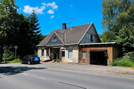 Haus Wipperfürth - 8 Zimmer, 170 m&sup2;, 210.000&euro; | Angebot:23712641