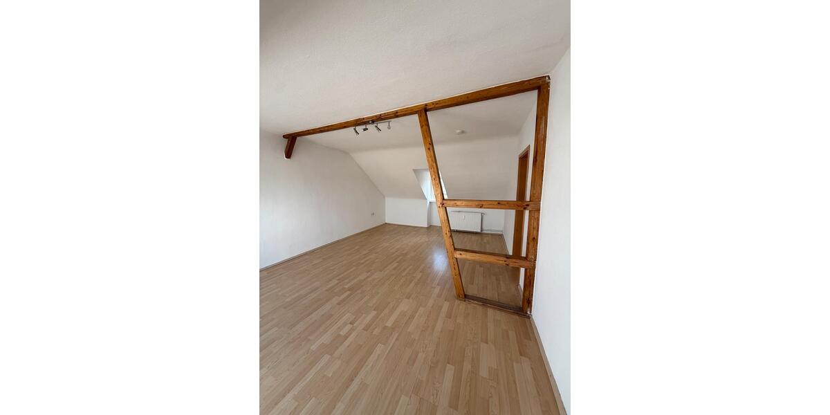 Dachgeschoßwohnung Schwelm - 4 Zimmer, 112 m&sup2;, 830&euro; | Angebot:26614588