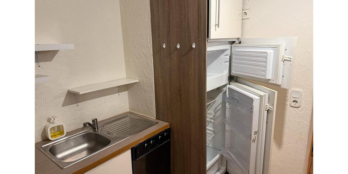 Dachgeschoßwohnung Werdohl - 3 Zimmer, 55 m&sup2;, 300&euro; | Angebot:25903140