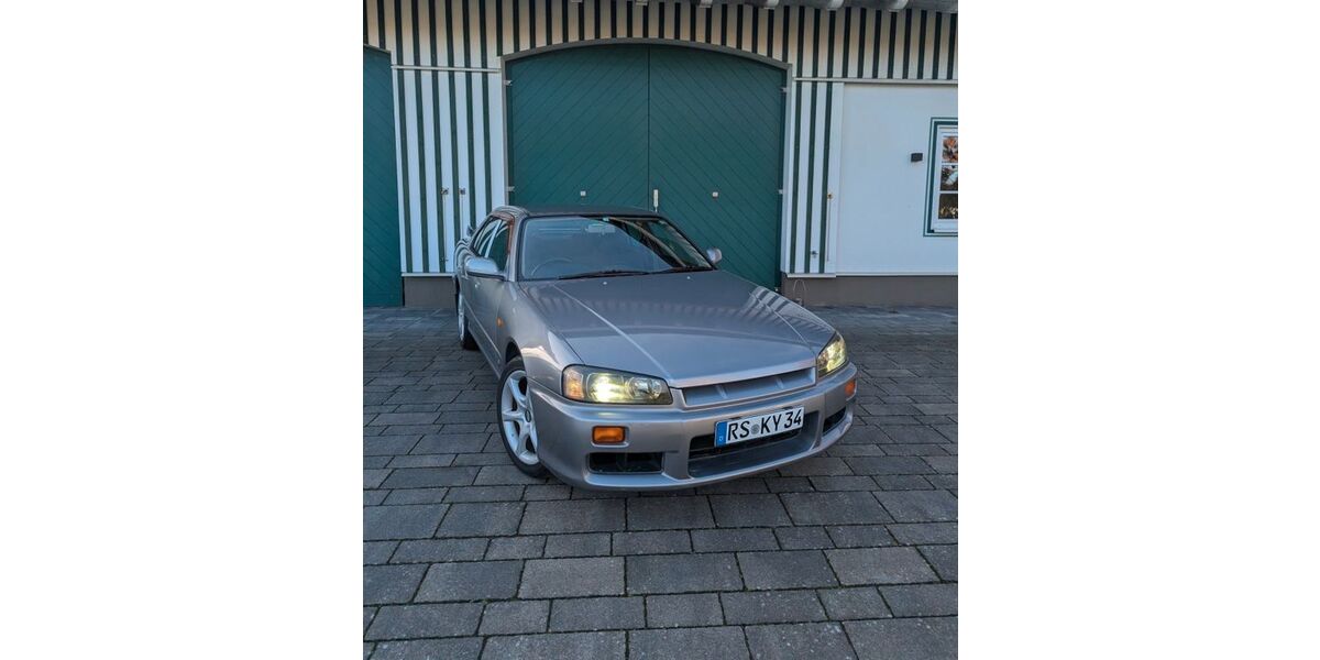 Nissan Skyline 169.800 km 29.490 &euro; Hückeswagen 42499