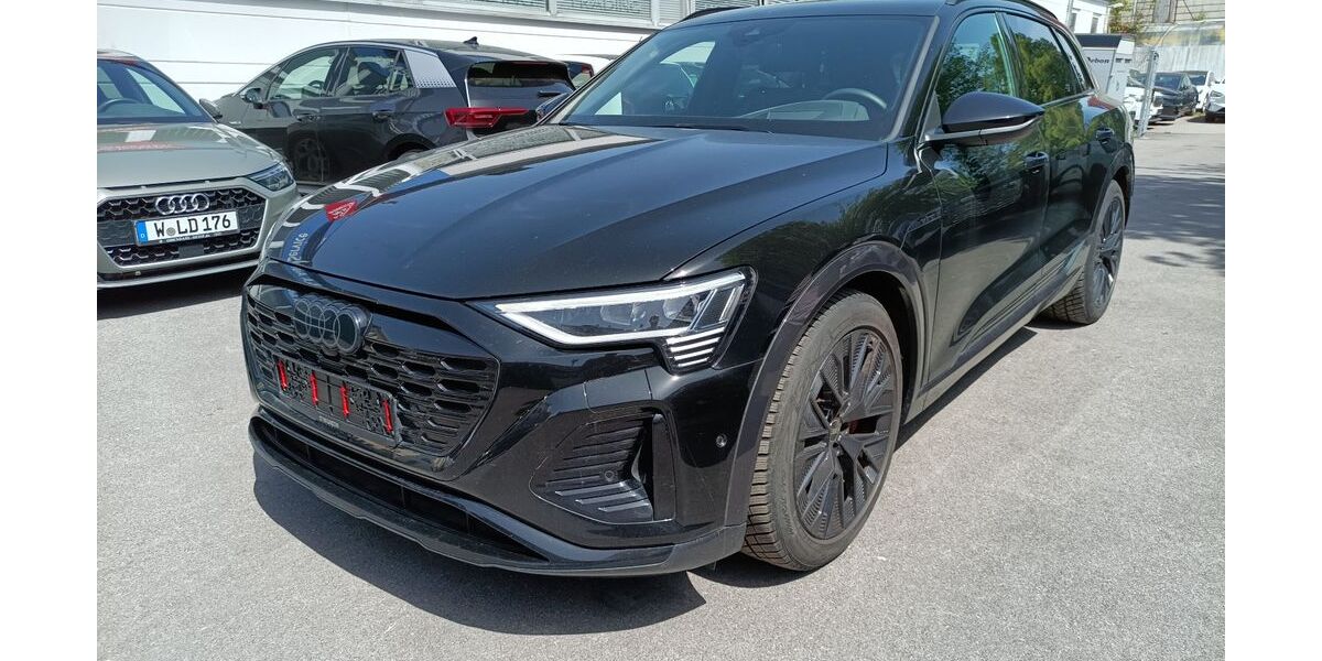 Audi Q8 e-tron 134.320 km 44.999 &euro; Wuppertal 42281