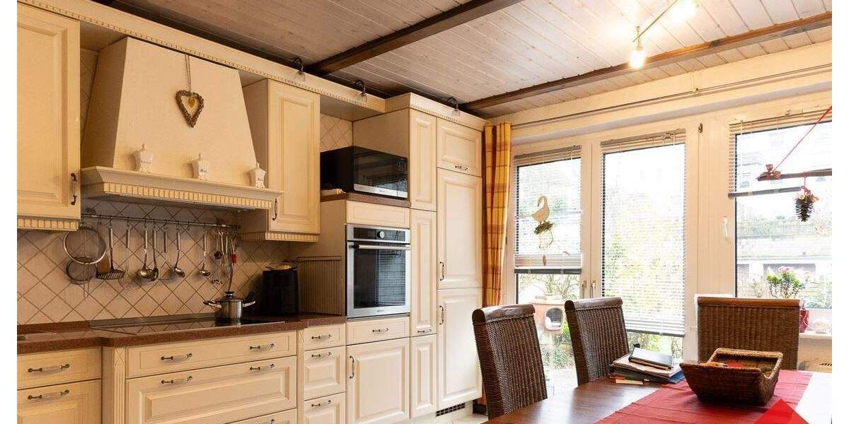 Vermietetes Mehrfamilienhaus in zentraler Lage von Kierspe - Mehrfamilienhaus, Wohnhaus Kierspe Kierspe Bahnhof | Angebot:24685622