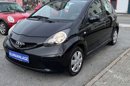Toyota Aygo (X) 199.789 km 2.750 &euro; Dortmund 44143