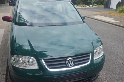 VW Touran 209.000 km 2.799 &euro; Wuppertal 42109