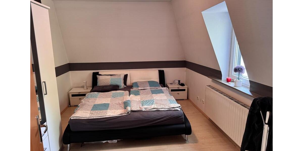 Dachgeschoßwohnung Iserlohn Gerlingsen - 3 Zimmer, 83 m&sup2;, 700&euro; | Angebot:27577938