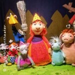 Die kleine Hexe und das himmelblaue Einhorn - Figurentheater für Kinder ab 3 J.