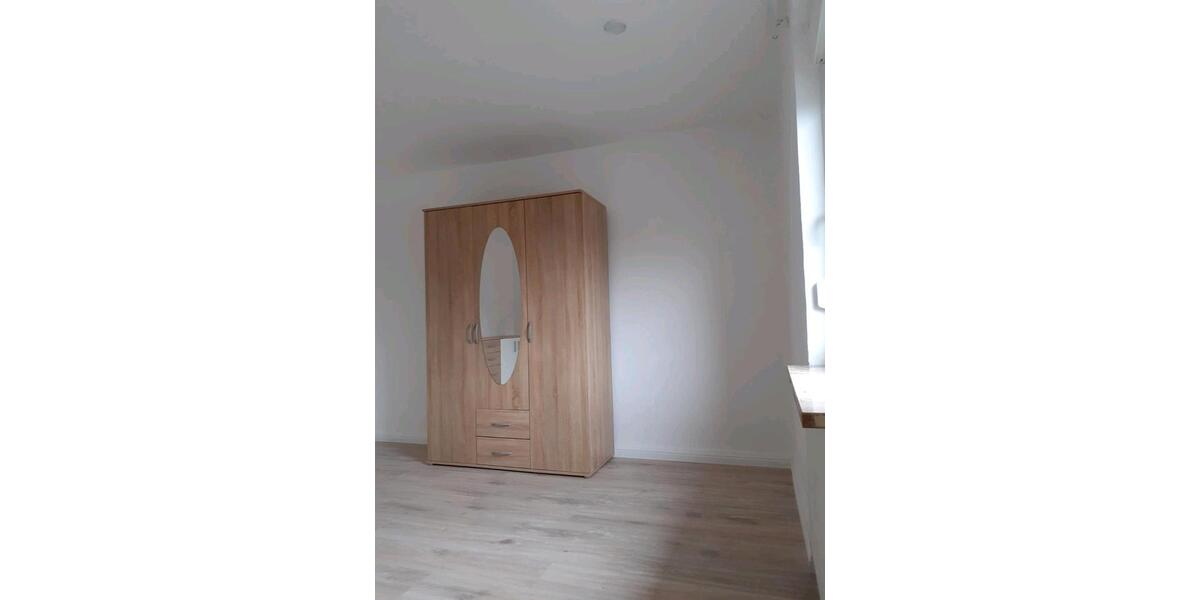 Etagenwohnung Remscheid Gemarkung Bergisch Born - 2 Zimmer, 36 m&sup2;, 310&euro; | Angebot:26634723