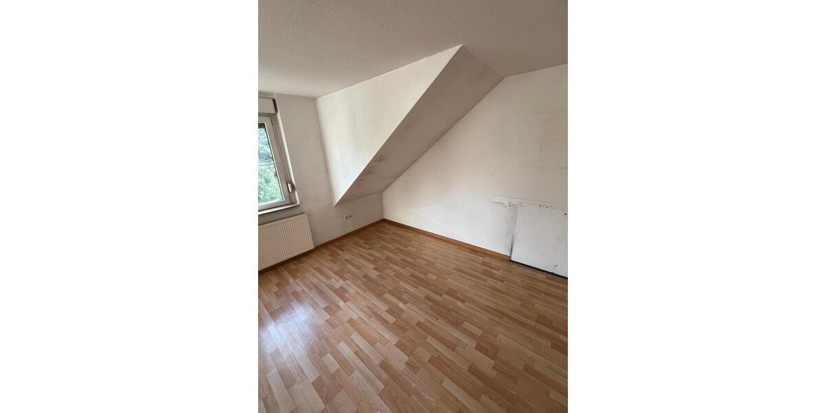 Dachgeschoßwohnung Dortmund Brackel - 3 Zimmer, 65 m&sup2;, 650&euro; | Angebot:25660322