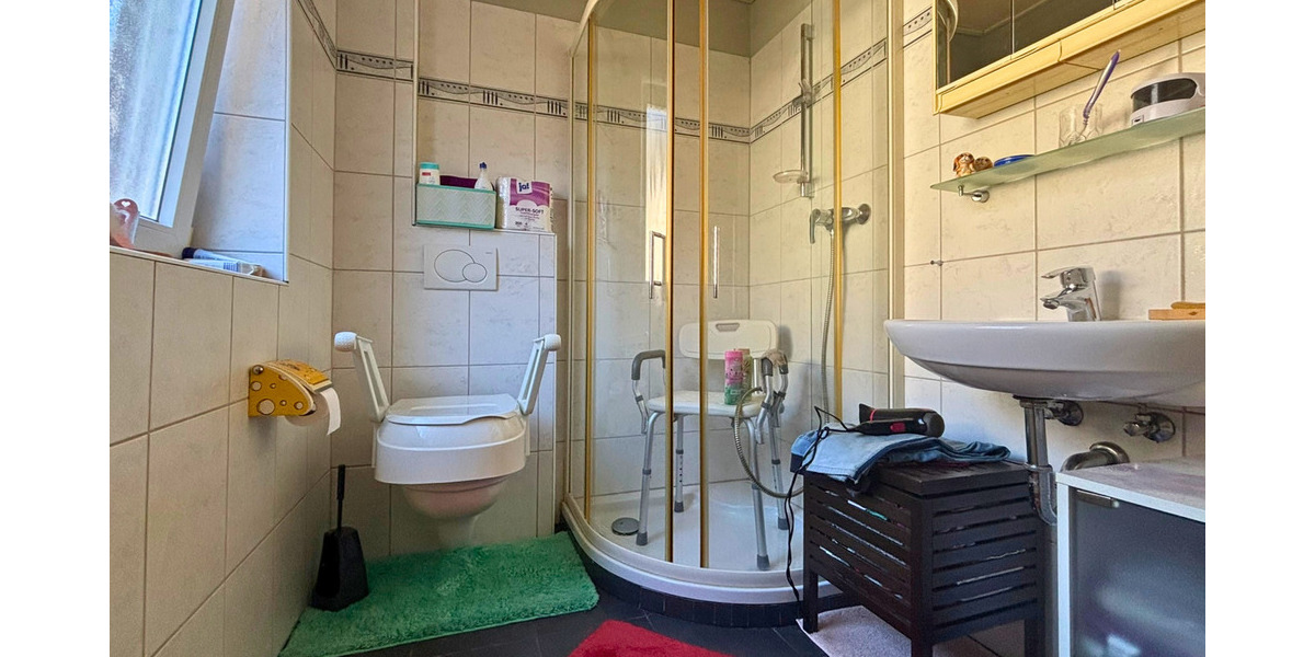 Doppelhaushälfte Neuenrade - 6 Zimmer, 144 m&sup2;, 279.000&euro; | Angebot:25899162