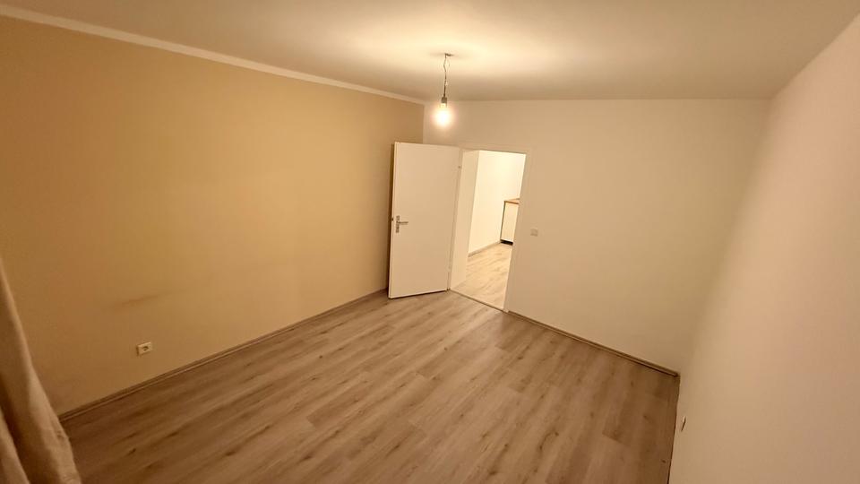 Etagenwohnung Wuppertal Arrenberg - 1.5 Zimmer, 34 m&sup2;, 455&euro; | Angebot:25874663