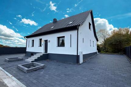 Haus Dortmund Brackel - 4 Zimmer, 143 m&sup2;, 640.000&euro; | Angebot:26947811