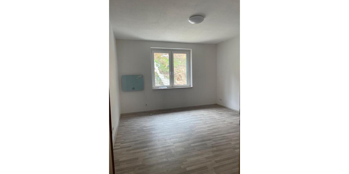 Etagenwohnung Altena - 2.5 Zimmer, 65 m&sup2;, 400&euro; | Angebot:25964964
