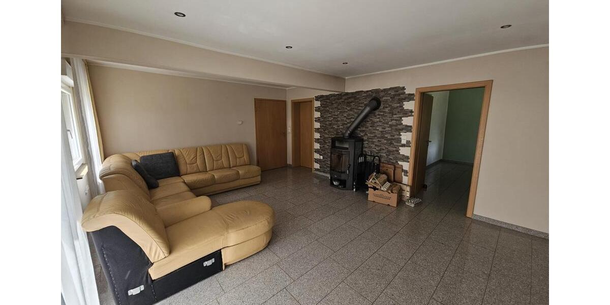 Hochparterre Dortmund Huckarde - 5 Zimmer, 110 m&sup2;, 1.300&euro; | Angebot:27626631