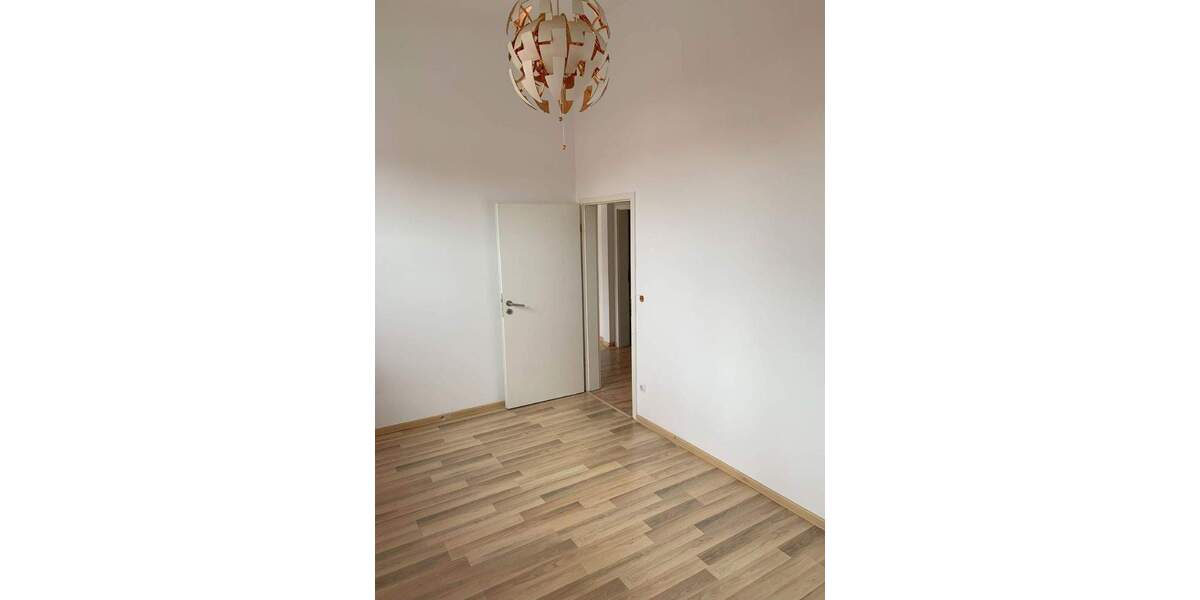Etagenwohnung Bochum Gerthe - 3 Zimmer, 82 m&sup2;, 590&euro; | Angebot:25747064