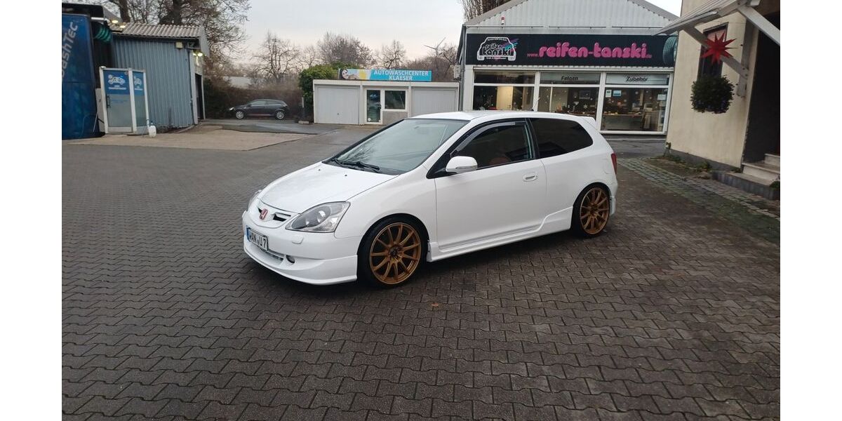 Honda Civic 238.000 km 13.599 &euro; Herne 44653