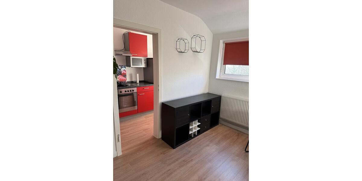 Dachgeschoßwohnung Remscheid Gemarkung Bergisch Born - 1 Zimmer, 32 m&sup2;, 550&euro; | Angebot:25943742