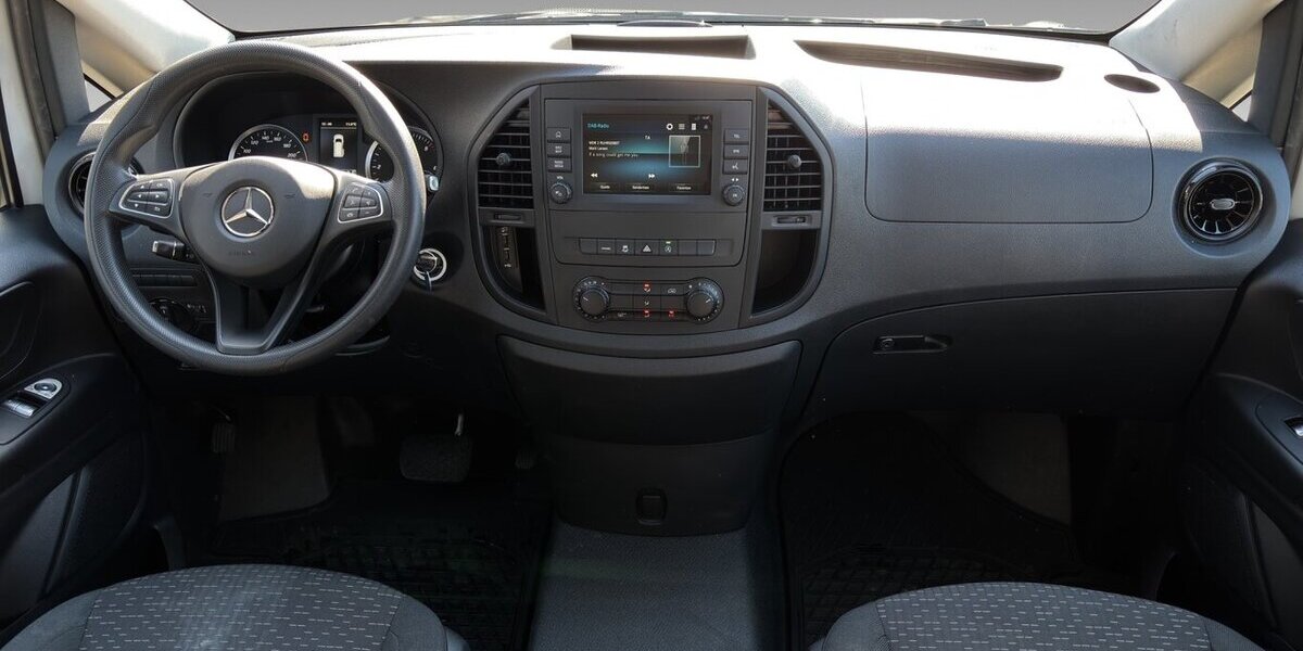 Mercedes-Benz Vito Pro 114 CDI lang Tourer Kamera Autom Navi 128.382 km 25.900 &euro; Wuppertal 42327