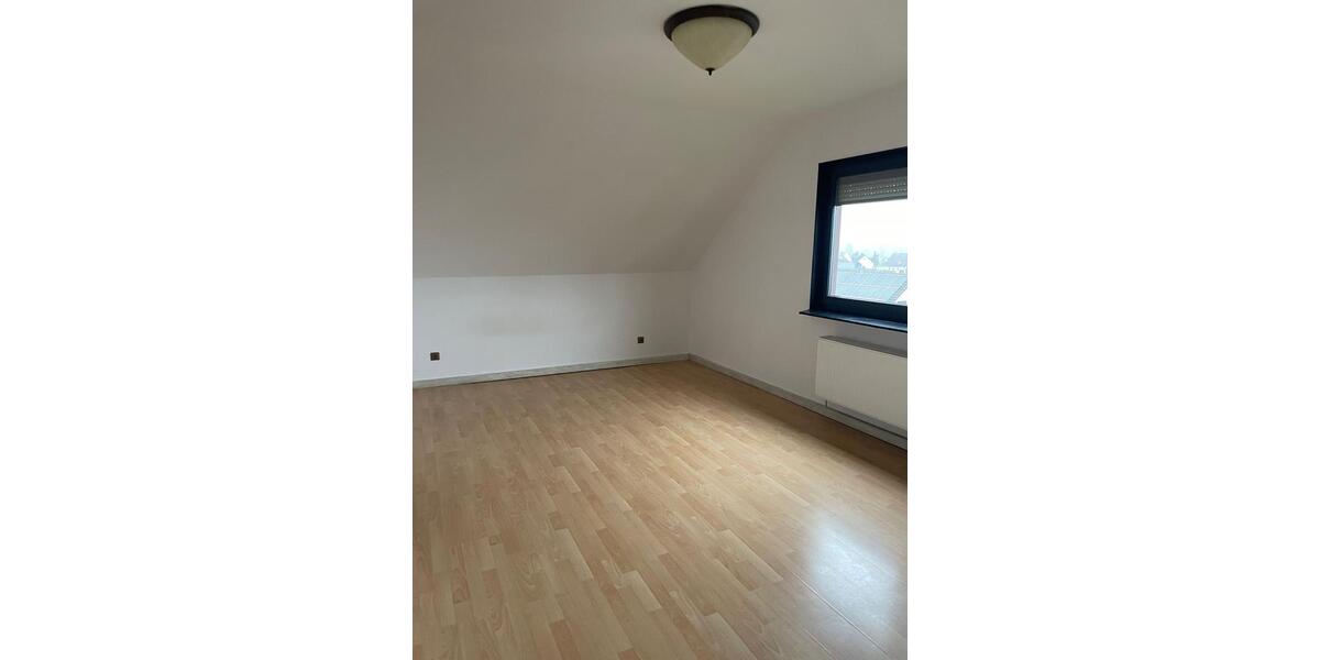 Dachgeschoßwohnung Hemer - 2 Zimmer, 70 m&sup2;, 620&euro; | Angebot:25484214
