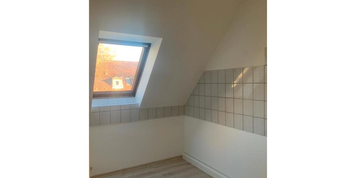 Dachgeschoßwohnung Herne Wanne - 3 Zimmer, 65 m&sup2;, 399&euro; | Angebot:25784507