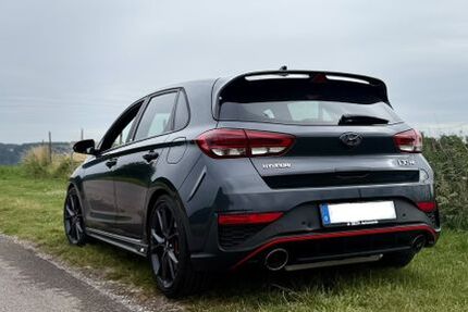 Hyundai i30 83.094 km 25.500 &euro; Wuppertal 42113