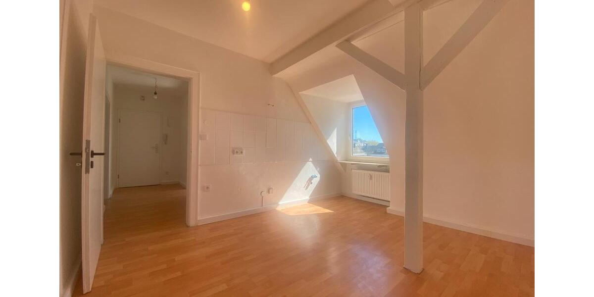 Dachgeschoßwohnung Remscheid Gemarkung Bergisch Born - 3.5 Zimmer, 60 m&sup2;, 487&euro; | Angebot:26675431