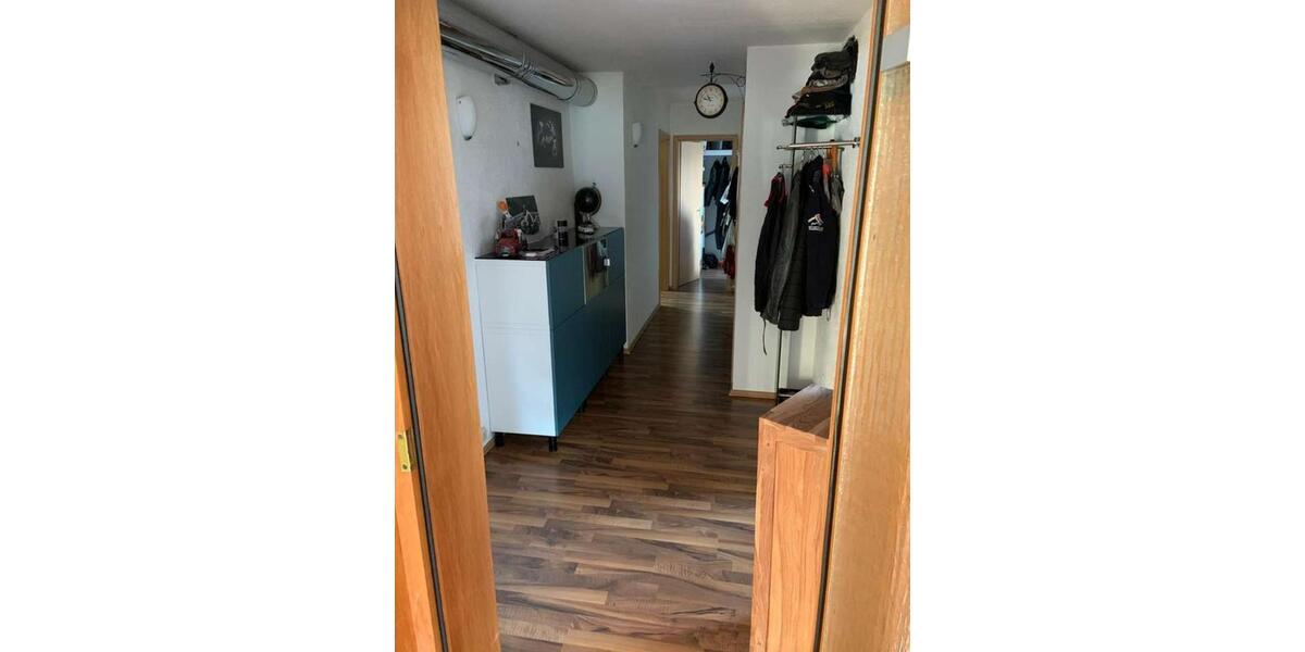 Erdgeschoßwohnung Remscheid Lüttringhausen - 3 Zimmer, 92 m&sup2;, 1.220&euro; | Angebot:25054986