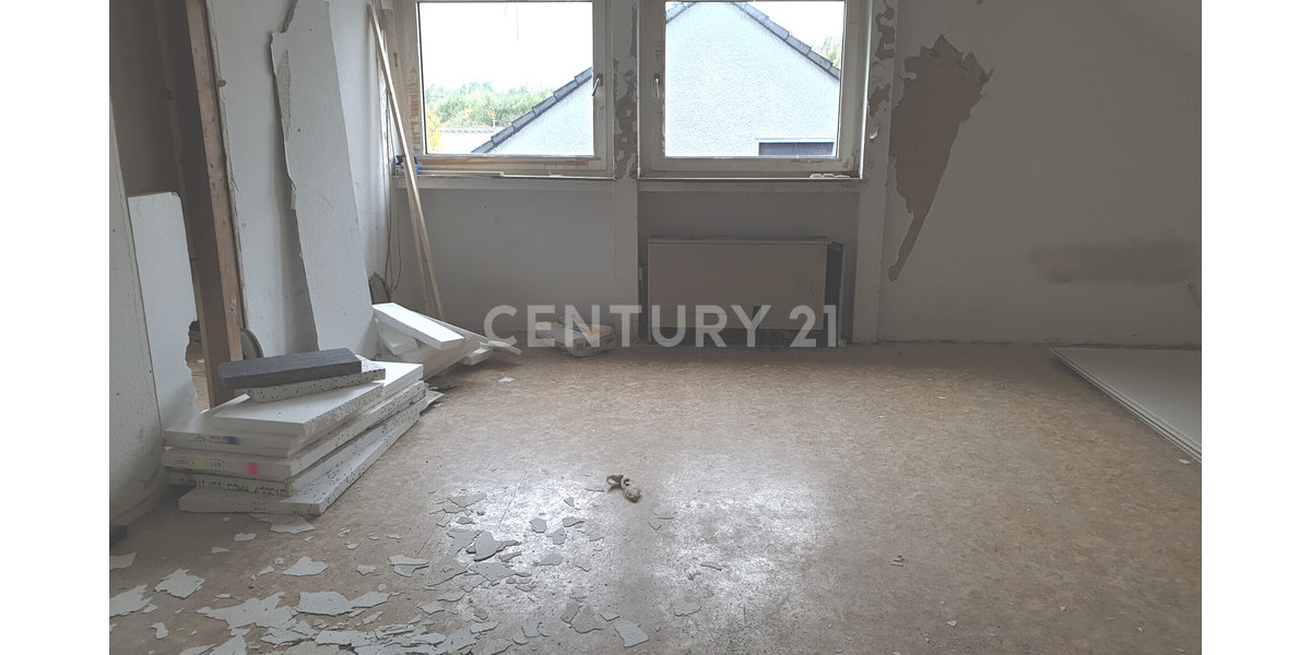 *Renovierungsobjekt* - Kapitalanlage mit Potenzial: Dachgeschosswohnung in begehrter Wohngegend - Etagenwohnung Dortmund Aplerbeck | Angebot:23653850