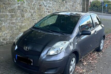 Toyota Yaris 195.000 km 2.200 &euro; Wuppertal 42115