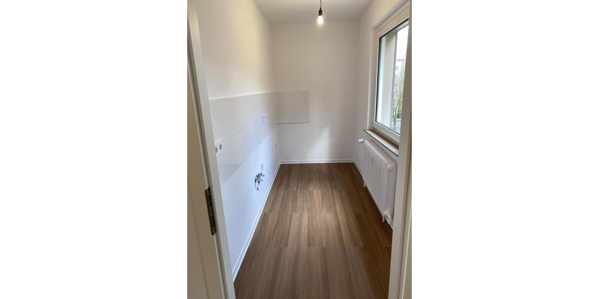 Etagenwohnung Velbert Velbert-Mitte - 3 Zimmer, 83 m&sup2;, 579&euro; | Angebot:25995647