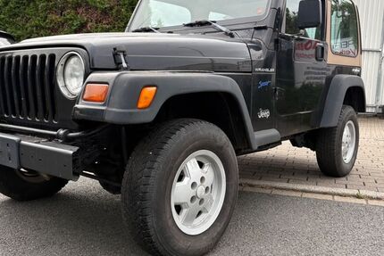 Jeep Wrangler 165.000 km 10.999 &euro; Bochum 44809