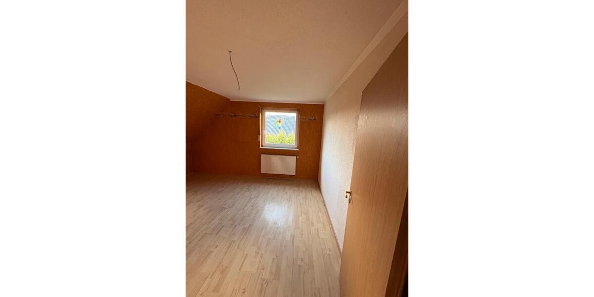 Einfamilienhaus Balve - 4 Zimmer, 120 m&sup2;, 320.000&euro; | Angebot:26537687