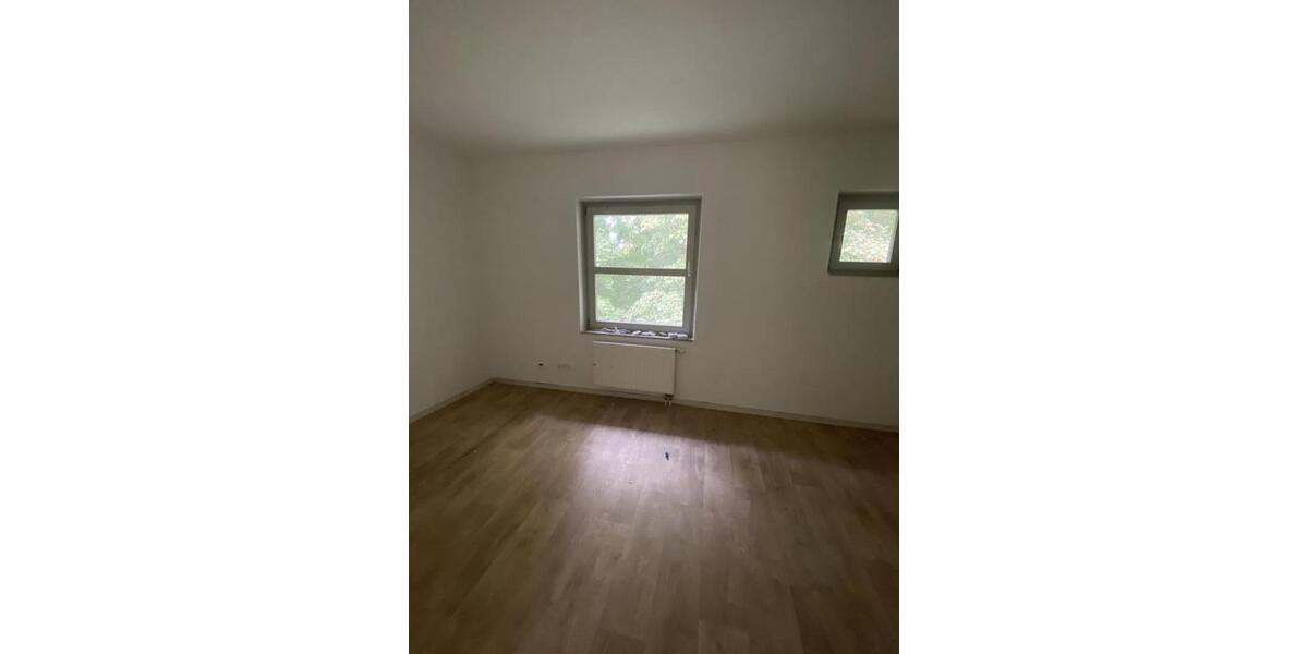 Etagenwohnung Bochum Bochum-Mitte - 3 Zimmer, 73 m&sup2;, 350&euro; | Angebot:25974804