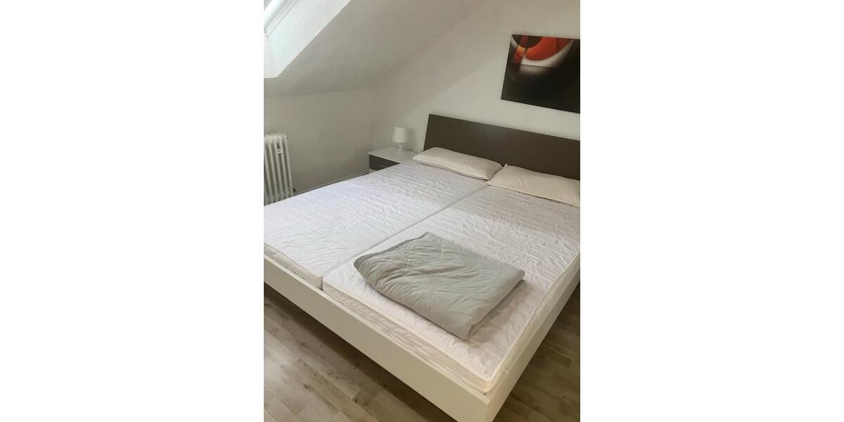 Dachgeschoßwohnung Dortmund - 2.5 Zimmer, 63 m&sup2;, 750&euro; | Angebot:27553935