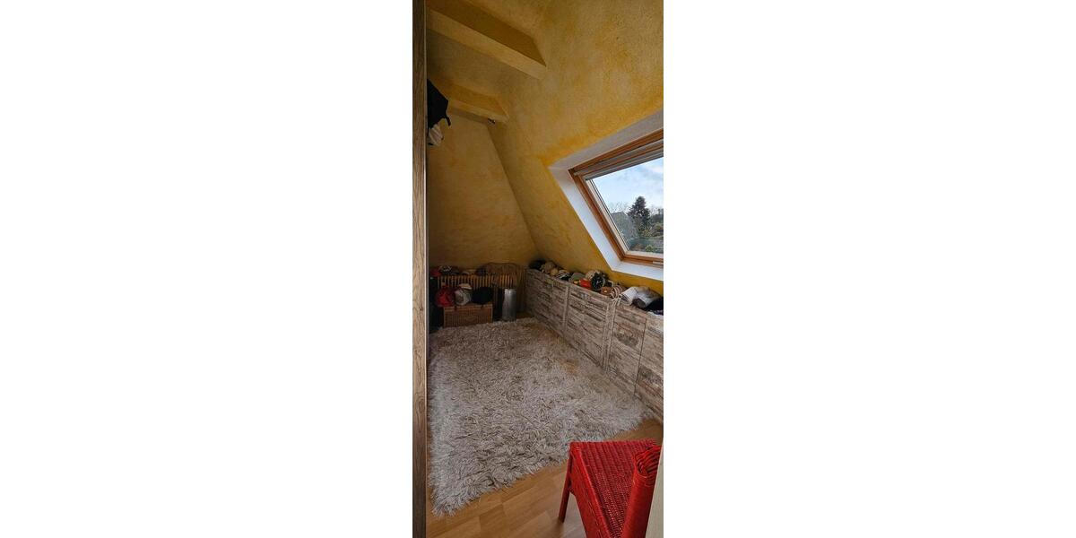 Dachgeschoßwohnung Remscheid Lüttringhausen - 3 Zimmer, 86 m&sup2;, 179.999&euro; | Angebot:27619116